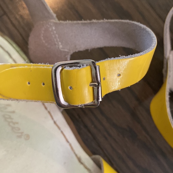 Salt Water Original Shiny Sandals - Picture 4 of 7